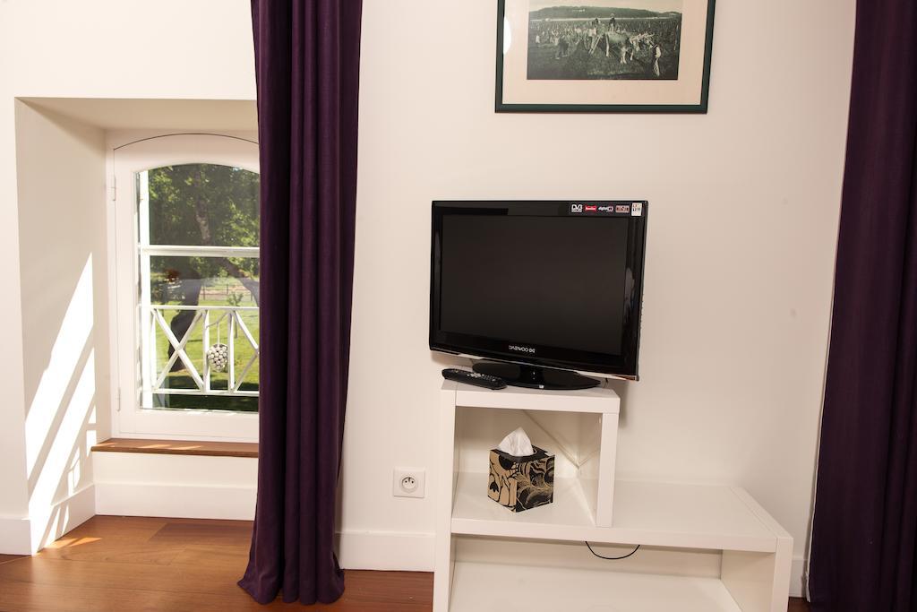 Les Cinq Sens Du Chateau Mayne Lalande Hotel กัสเตลนู-เดอ-มีดอค ภายนอก รูปภาพ